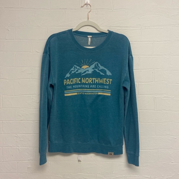 Pacific Northwest the Mountains are Calling, Seattle sweatshirt. - Picture 2 of 5